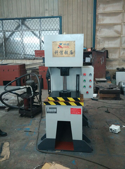 20t單柱小型液壓機