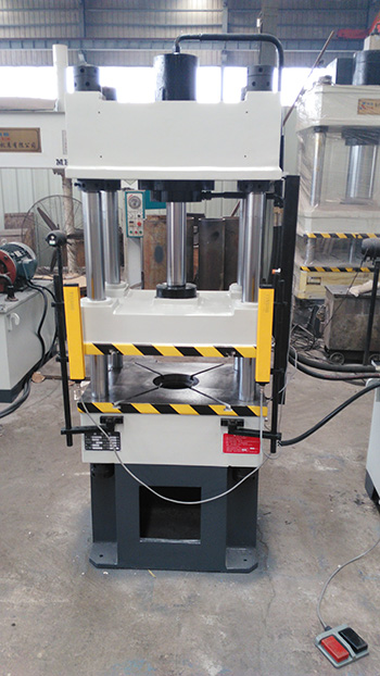 63t四柱三梁小型液壓機(jī)